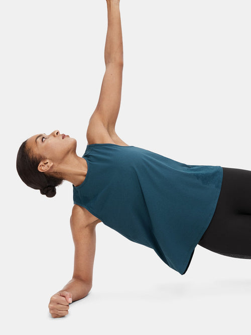 Body Sculpt CalmWave Tank Top (Built-in Bra)